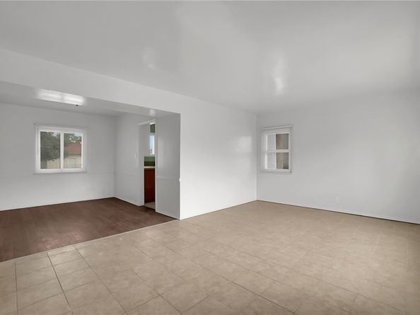 2035 W 102nd Street, Los Angeles CA 90047