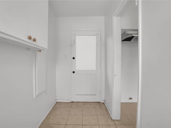 2035 W 102nd Street, Los Angeles CA 90047