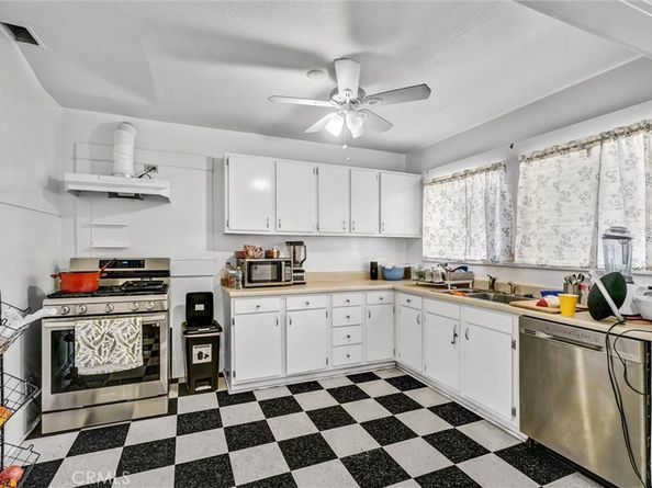 833 S Lemon Street, Anaheim CA 92805