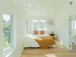 175 E Villa, Pasadena CA 91103