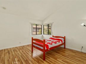33 Northwoods Lane, La Crescenta CA 91214