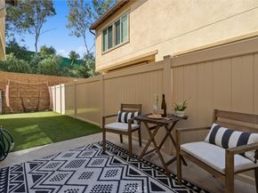 250 W Ridgewood, Long Beach CA 90805