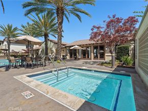 250 W Ridgewood, Long Beach CA 90805