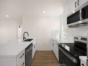 102 E Avenida San Gabriel, San Clemente CA 92672