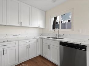 102 E Avenida San Gabriel, San Clemente CA 92672