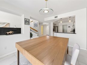 512 S Hollydale, Anaheim CA 92808
