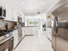 512 S Hollydale, Anaheim CA 92808