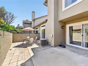 512 S Hollydale, Anaheim CA 92808