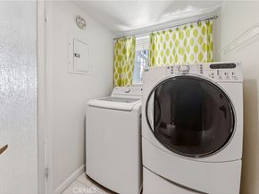 512 S Hollydale, Anaheim CA 92808