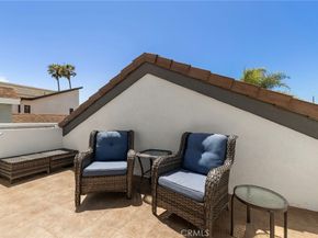 1014 England Street, Huntington Beach CA 92648