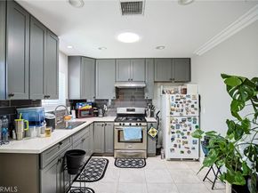 1621 W Palais, Anaheim CA 92802