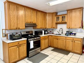 22433 Island, Carson CA 90745