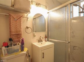 2005 Redding, Rosemead CA 91770