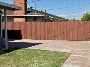 1048 E 45th Way, Long Beach CA 90807