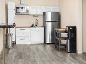 555 E 3rd, Long Beach CA 90802