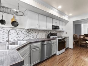 8520 Lake Knoll C, Garden Grove CA 92844