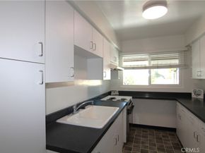 3130 E 2nd 10, Long Beach CA 90803