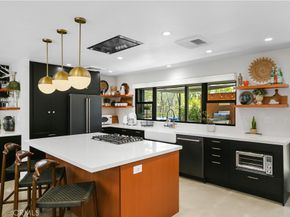 2110 President, Costa Mesa CA 92627