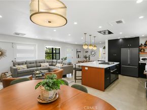 2110 President, Costa Mesa CA 92627