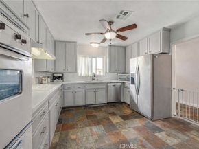 3695 Linden Avenue 9C, Long Beach CA 90807