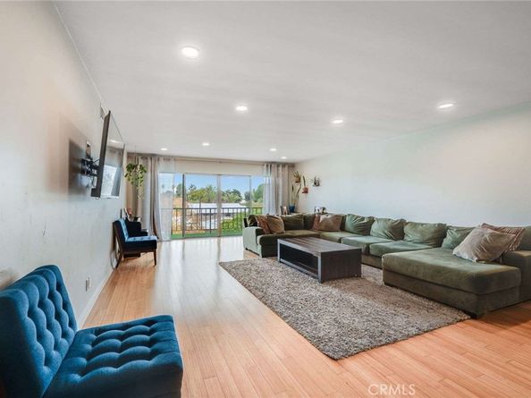 3695 Linden Avenue 9C, Long Beach CA 90807