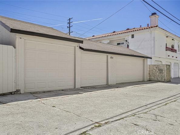 1711 S Grand Avenue, San Pedro CA 90731