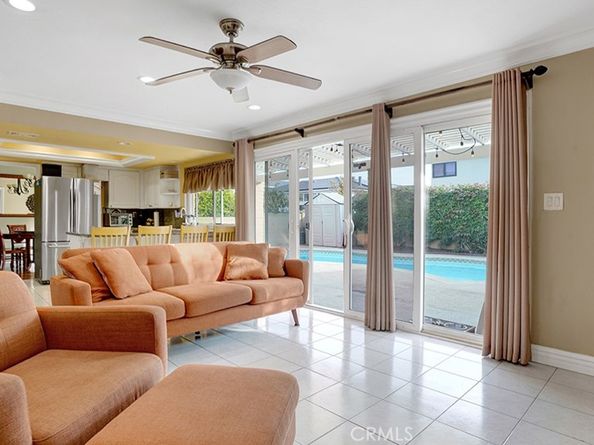 8142 Wadebridge, Huntington Beach CA 92646