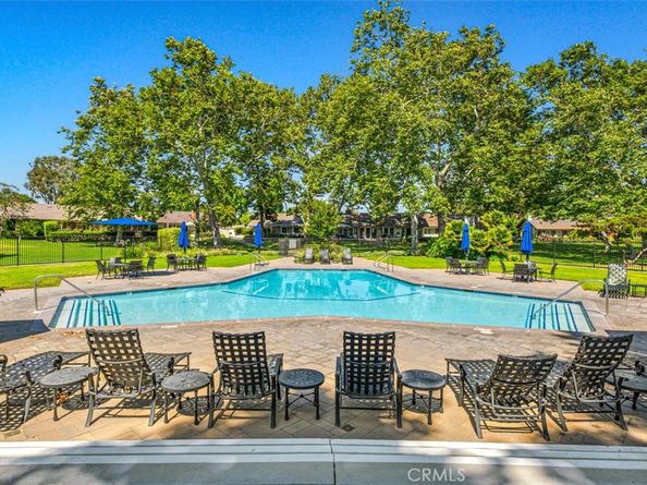 525 Vista Flora, Newport Beach CA 92660