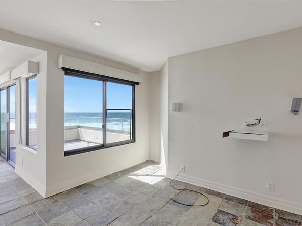 100 S Coast 409, La Jolla CA 92037