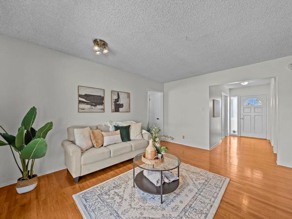 1280 Forest Avenue, Carlsbad CA 92008