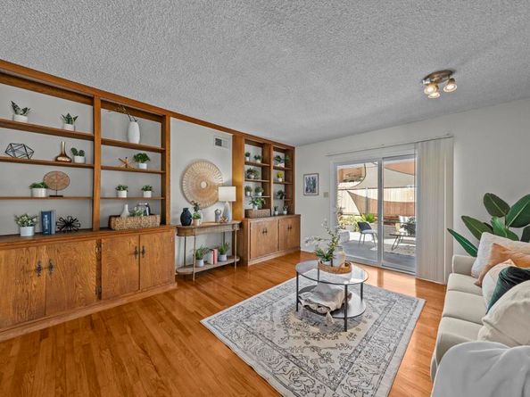 1280 Forest Avenue, Carlsbad CA 92008