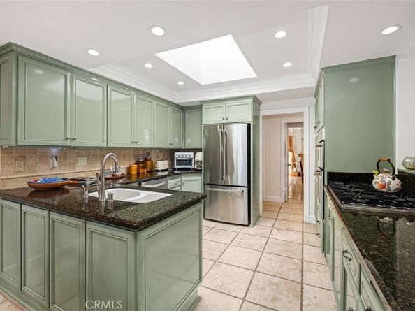 18 Shoal Drive, Corona Del Mar CA 92625