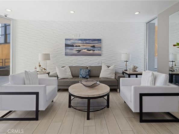 3121 W Coast 5D, Newport Beach CA 92663