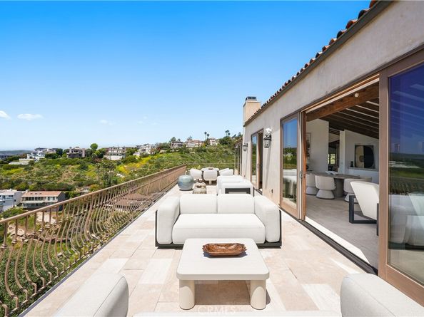 2516 Temple Hills Drive, Laguna Beach CA 92651