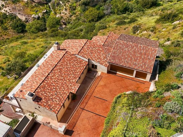 2516 Temple Hills Drive, Laguna Beach CA 92651