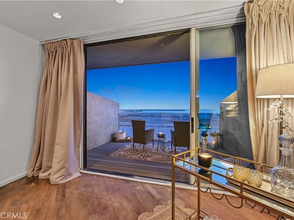 6 Voyage Street 204, Marina Del Rey CA 90292