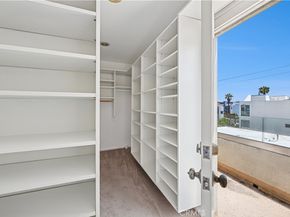 6 Voyage Street 204, Marina Del Rey CA 90292