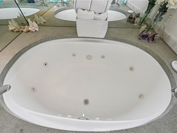 6 Voyage Street 204, Marina Del Rey CA 90292