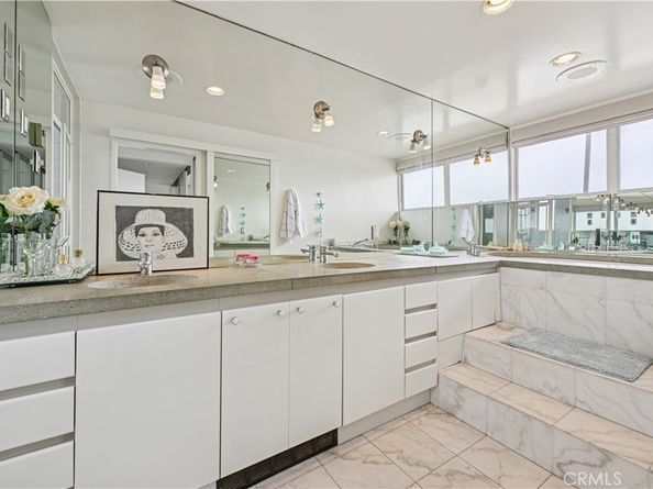 6 Voyage Street 204, Marina Del Rey CA 90292