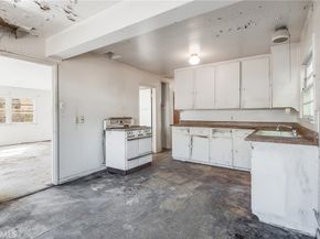 1629 Amapola Avenue, Torrance CA 90501