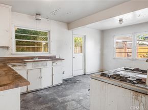 1629 Amapola Avenue, Torrance CA 90501