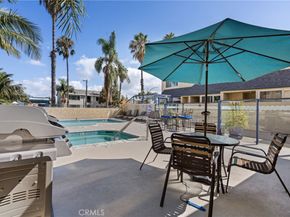 1 3rd Pl 2, Long Beach CA 90802