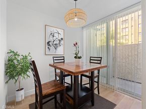 1 3rd Pl 2, Long Beach CA 90802