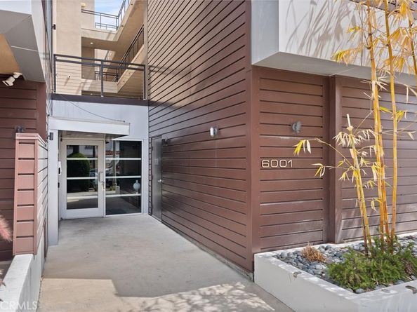 6001 Carlton Way 102, Los Angeles CA 90028