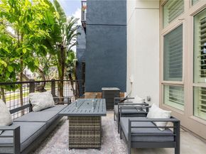 5401 W 149th Place 13, Hawthorne CA 90250