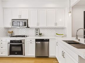5401 W 149th Place 13, Hawthorne CA 90250