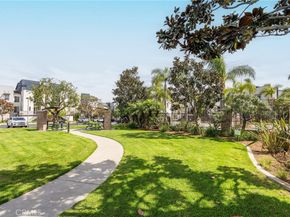 5401 W 149th Place 13, Hawthorne CA 90250