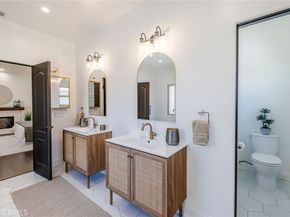 202 N Irena Avenue B, Redondo Beach CA 90277