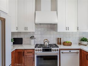 202 N Irena Avenue B, Redondo Beach CA 90277