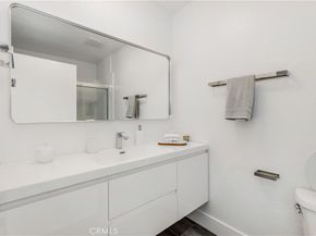 1749 S Bentley Ave, Los Angeles CA 90025